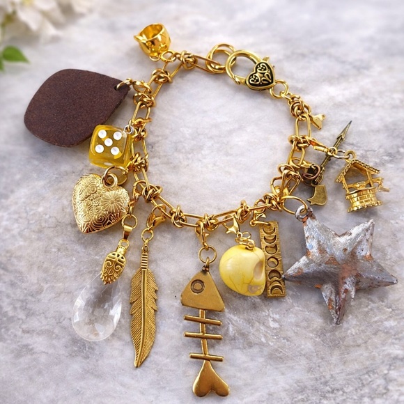 How Many Charms - Picture 2 of 6